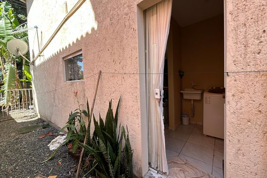 Área de Serviço de apartamento para alugar com 1 quarto, 35m² em Rio Tavares Central, Florianópolis