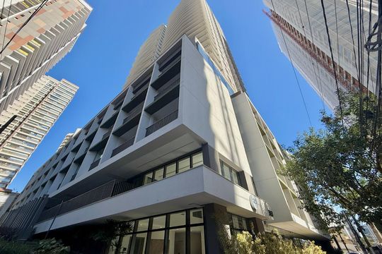 Fachada de kitnet/studio para alugar com 1 quarto, 25m² em Jardim das Acacias, São Paulo