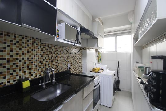 Cozinha de apartamento para alugar com 2 quartos, 51m² em Recreio dos Bandeirantes, Rio de Janeiro