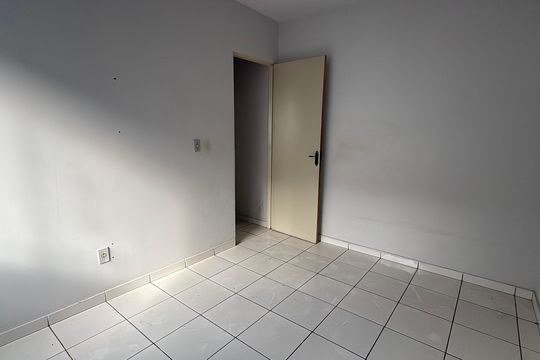 Quarto 2 de kitnet/studio para alugar com 2 quartos, 45m² em Jardim Olimpico, Aparecida de Goiânia