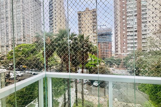 Vista da Suíte de apartamento à venda com 2 quartos, 66m² em Alphaville Industrial, Barueri