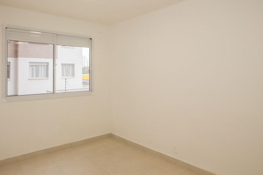 Sala de apartamento para alugar com 2 quartos, 33m² em Parque Industrial Tomas Edson, São Paulo