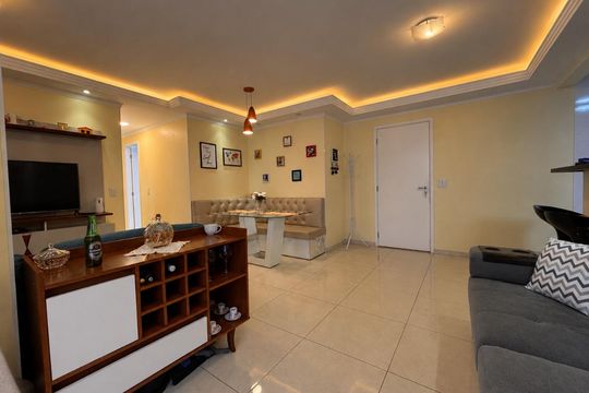 Sala de apartamento à venda com 2 quartos, 77m² em Jardim Arpoador, São Paulo