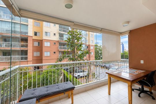 Sacada de apartamento à venda com 2 quartos, 77m² em Jardim Arpoador, São Paulo