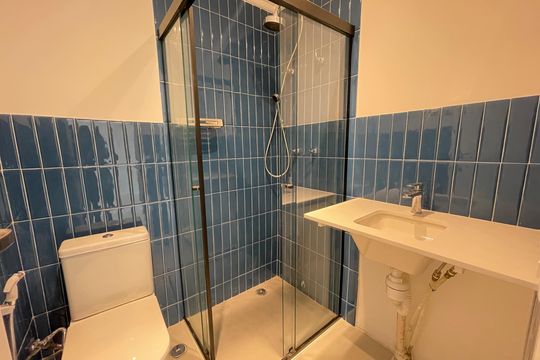 Banheiro de apartamento para alugar com 1 quarto, 41m² em Butantã, São Paulo