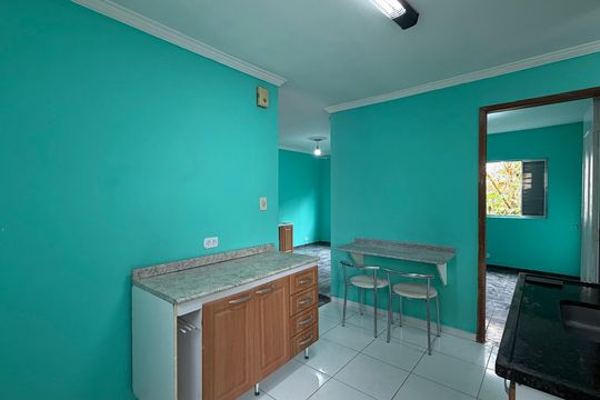 Apartamento para alugar com 2 quartos, 55m² em Conjunto Habitacional Presidente Castelo Branco, Carapicuíba