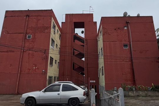 Apartamento para alugar com 2 quartos, 55m² em Conjunto Habitacional Presidente Castelo Branco, Carapicuíba