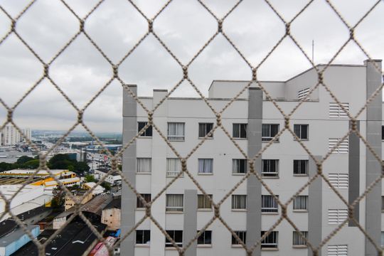 Vista da Sala de apartamento para alugar com 2 quartos, 37m² em Vila das Bandeiras, Guarulhos