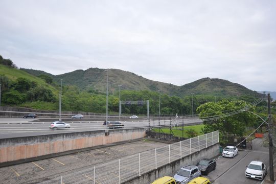 Vista da Varanda do Quarto 3 Suite de casa de condomínio à venda com 3 quartos, 150m² em Jardim Sulacap, Rio de Janeiro