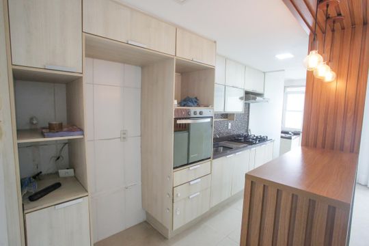 Cozinha de apartamento para alugar com 3 quartos, 136m² em Taquara, Rio de Janeiro