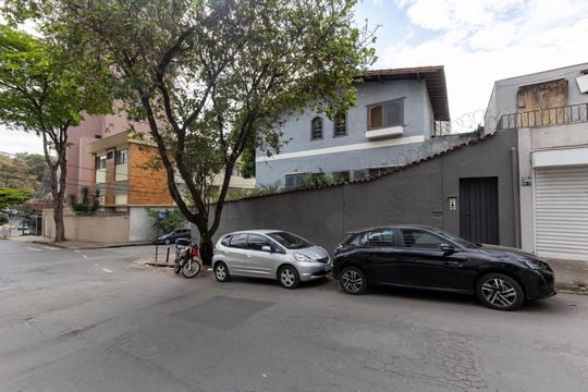 Kitnet/Studio para alugar com 1 quarto, 20m² em Santo Antônio, Belo Horizonte