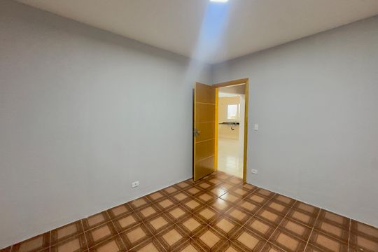 Quarto 1 de casa para alugar com 2 quartos, 160m² em Jardim Santa Mena, Guarulhos