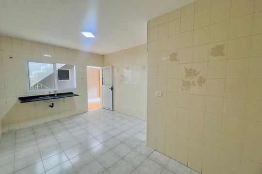 Cozinha de casa para alugar com 2 quartos, 160m² em Jardim Santa Mena, Guarulhos
