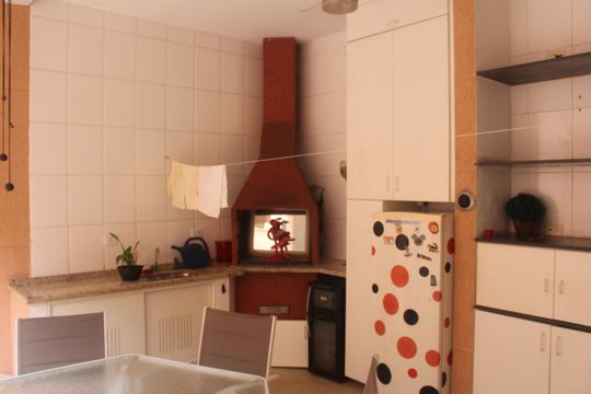 Quintal de casa à venda com 3 quartos, 235m² em Cerâmica, São Caetano do Sul