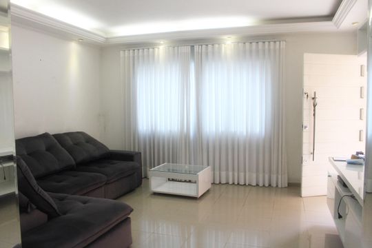 Casa à venda com 3 quartos, 235m² em Cerâmica, São Caetano do Sul