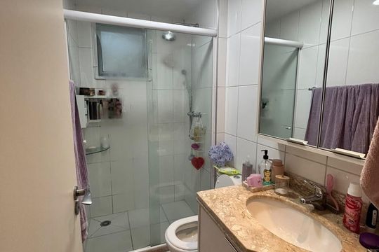 Banheiro de apartamento à venda com 3 quartos, 90m² em Cidade São Francisco , São Paulo