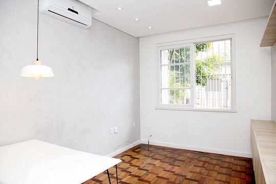 Sala de apartamento à venda com 3 quartos, 88m² em Auxiliadora, Porto Alegre