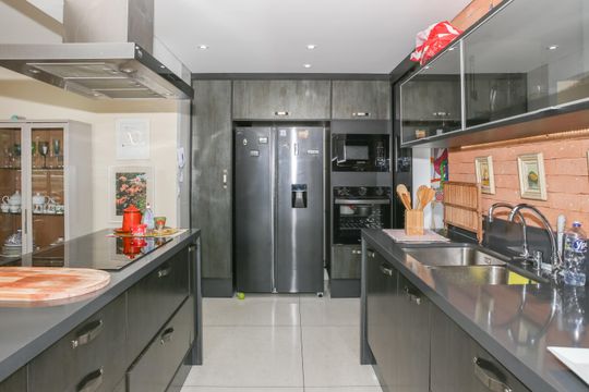 Cozinha  de apartamento à venda com 3 quartos, 112m² em Várzea da Barra Funda, São Paulo