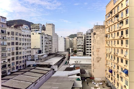 Vista da sala de apartamento para alugar com 3 quartos, 91m² em Copacabana, Rio de Janeiro