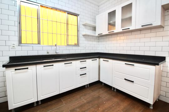 Cozinha de apartamento para alugar com 1 quarto, 55m² em Jardim Brasilia (zona Leste), São Paulo