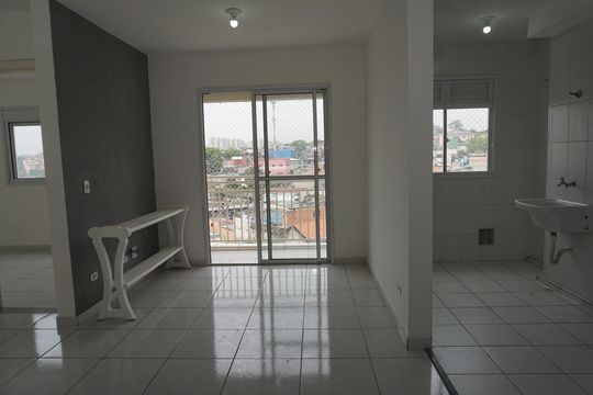 Sala de apartamento para alugar com 2 quartos, 54m² em Jardim Independência, Embu das Artes