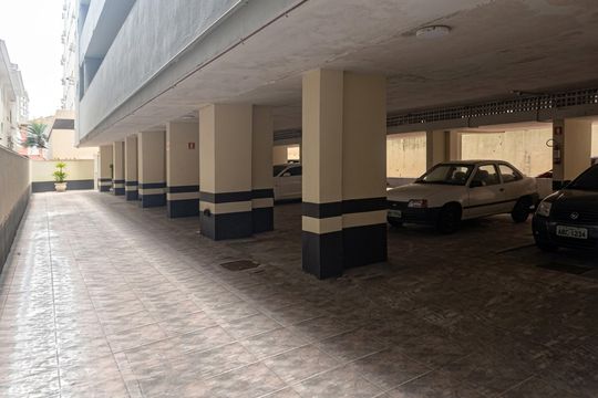 Área Comum - Garagem de apartamento para alugar com 1 quarto, 36m² em Boqueirão, Santos