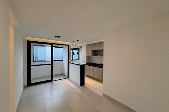 Sala de apartamento para alugar com 3 quartos, 60m² em Barra Olímpica, Rio de Janeiro