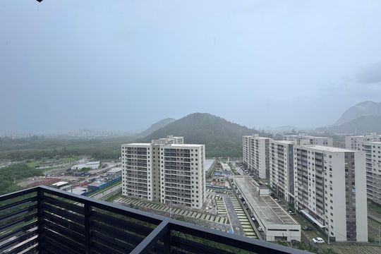 Varanda de apartamento para alugar com 3 quartos, 60m² em Barra Olímpica, Rio de Janeiro