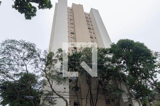 Fachada de apartamento para alugar com 2 quartos, 50m² em Jaraguá, São Paulo