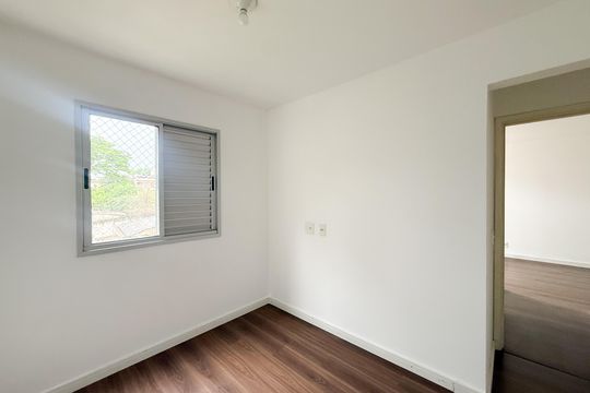 Quarto 1 de apartamento para alugar com 2 quartos, 50m² em Jaraguá, São Paulo