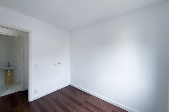 Quarto 2 de apartamento para alugar com 2 quartos, 50m² em Jaraguá, São Paulo
