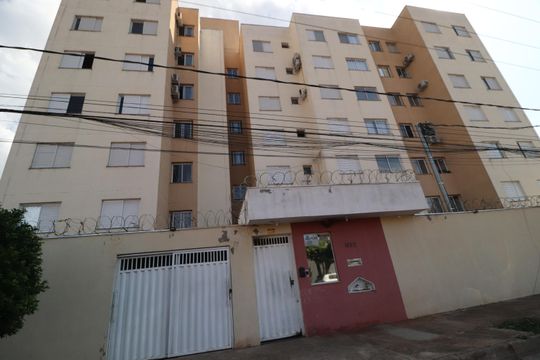 Fachada de apartamento para alugar com 2 quartos, 48m² em Daniel Fonseca, Uberlândia