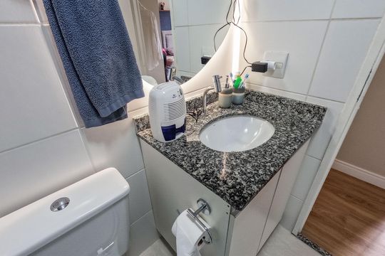 Banheiro da Suíte de apartamento à venda com 2 quartos, 53m² em Jardim Iris, São Paulo
