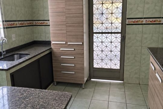 Cozinha de casa para alugar com 2 quartos, 60m² em Vicente de Carvalho, Rio de Janeiro