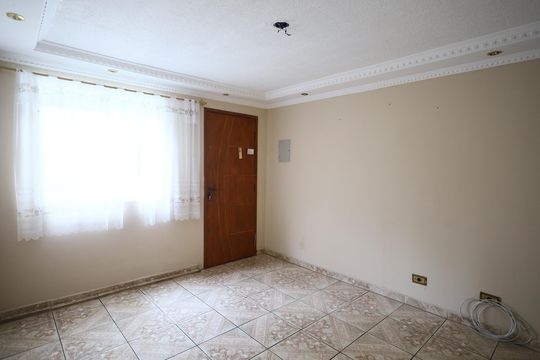 Sala de apartamento para alugar com 2 quartos, 50m² em Padroeira, Osasco