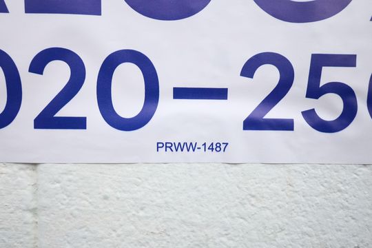 Placa  de apartamento para alugar com 2 quartos, 50m² em Padroeira, Osasco