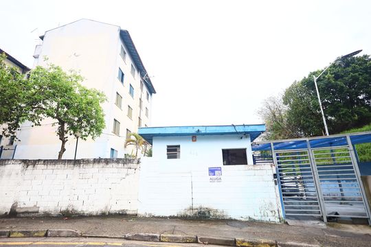 Fachada de apartamento para alugar com 2 quartos, 50m² em Padroeira, Osasco