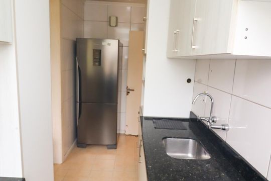 Cozinha de apartamento à venda com 3 quartos, 140m² em Partenon, Porto Alegre