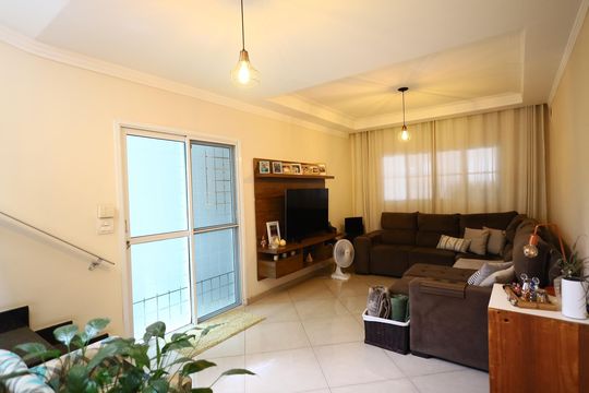 Casa à venda com 4 quartos, 160m² em Baronesa, Osasco