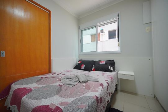 Suíte  de apartamento para alugar com 1 quarto, 42m² em Centro, Florianópolis