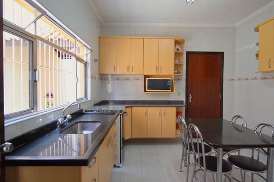 Cozinha de casa à venda com 3 quartos, 248m² em City Bussocaba, Osasco