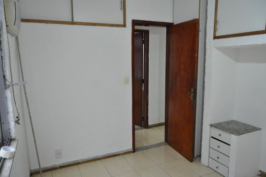 Casa de Condomínio para alugar com 2 quartos, 80m² em Inhaúma, Rio de Janeiro