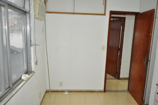Casa de Condomínio para alugar com 2 quartos, 80m² em Inhaúma, Rio de Janeiro