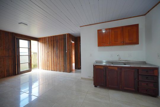 Sala/Cozinha de apartamento para alugar com 2 quartos, 50m² em Forquilhas, São José