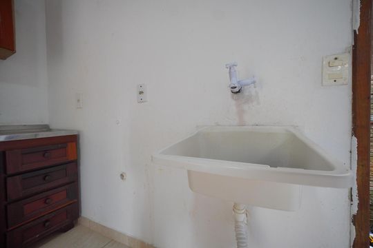 Área de Serviço  de apartamento para alugar com 2 quartos, 50m² em Forquilhas, São José