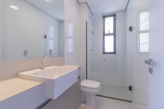 Suíte - Banheiro  de apartamento à venda com 3 quartos, 83m² em Cidade Nova, Belo Horizonte