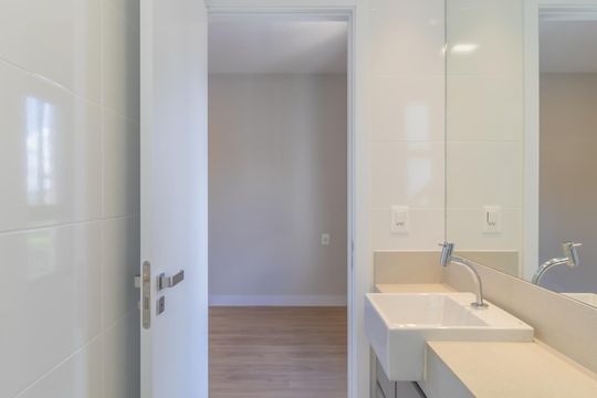Suíte - Banheiro  de apartamento à venda com 3 quartos, 74m² em Cidade Nova, Belo Horizonte