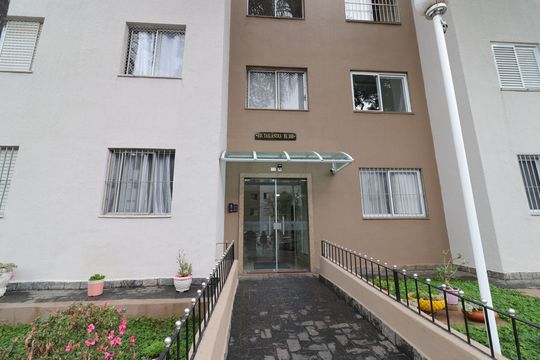 Fachada do bloco de apartamento para alugar com 2 quartos, 62m² em Vila Sao Jose (cidade Dutra), São Paulo