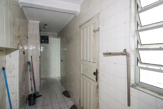 Área de serviço de casa para alugar com 4 quartos, 107m² em Nova Gerti, São Caetano do Sul