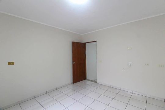 Quarto  de casa para alugar com 2 quartos, 60m² em Parque Sao Rafael, São Paulo